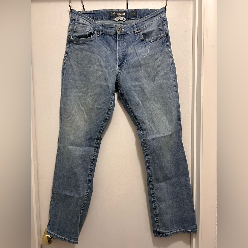 BKE Men's Light Blue Straight Jeans